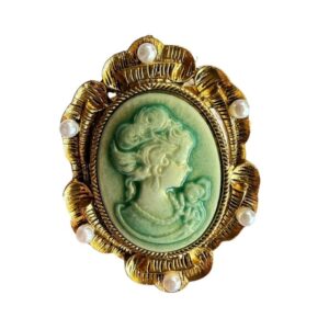 Clover Belle Cameo Brooch